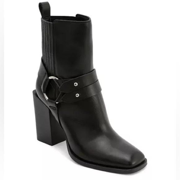 Dolce Vita Isara Heeled Bootie in Black - Picture 1 of 11